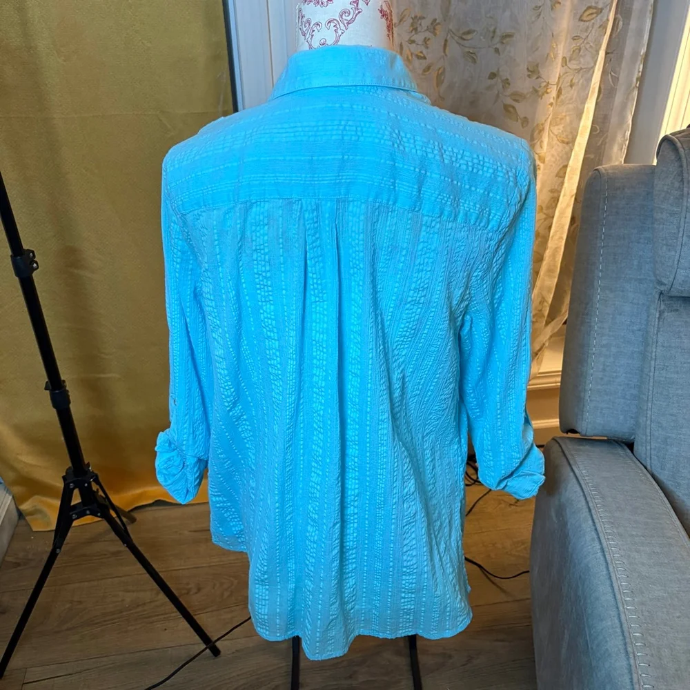 CHICO'S Turquoise Blue Lightweight Button Down Blouse Coastal SZ 2 Large - Picture 4 of 8